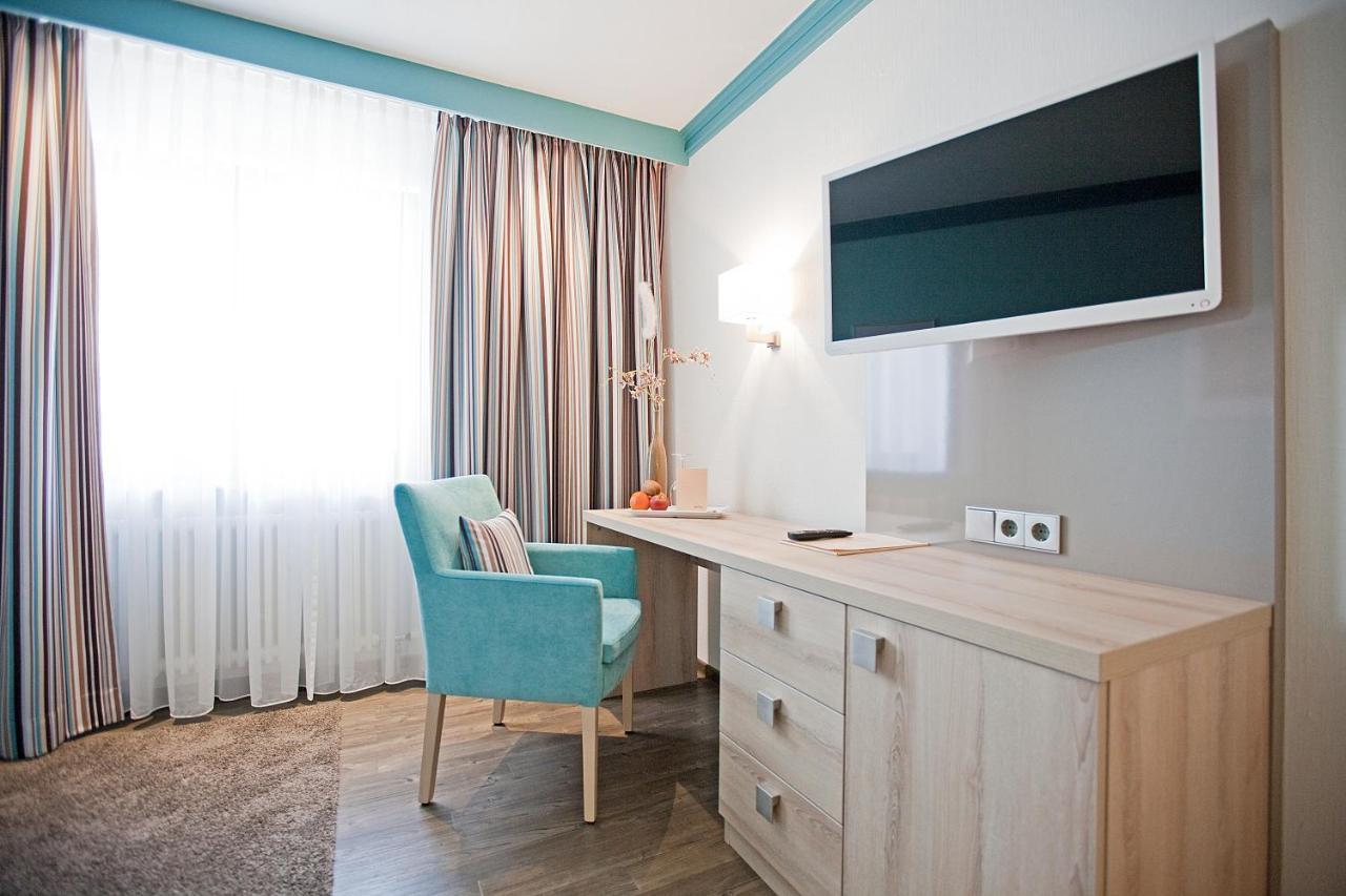 Hotel Krone Ohg Gerlingen Exteriör bild