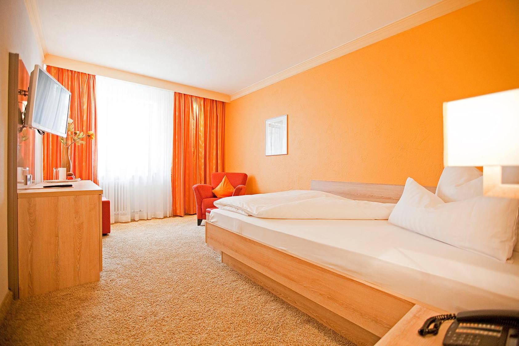 Hotel Krone Ohg Gerlingen Rum bild